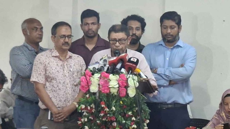 লক্ষ্যমাত্রার চেয়েও ৪ শতাংশ বেশি টিকা কভারেজ সম্পন্ন: স্বাস্