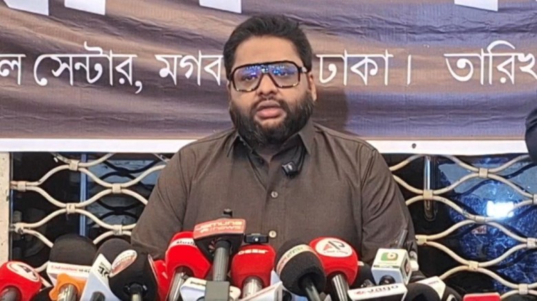 ১০০ দিনের জন্য ঢাকার দায়িত্ব চান নবীন পাঞ্জাবির মালিক