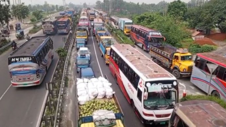 ঢাকা-টাঙ্গাইল মহাসড়কে ১৮ কিলোমিটার যানজট
