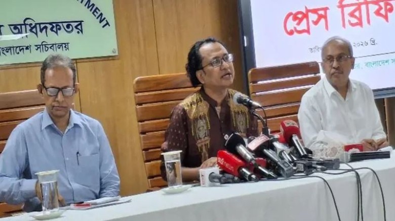 দল হিসাবে আ. লীগের বিচার হবে ট্রাইব্যুনালে: তথ্য উপদেষ্টা