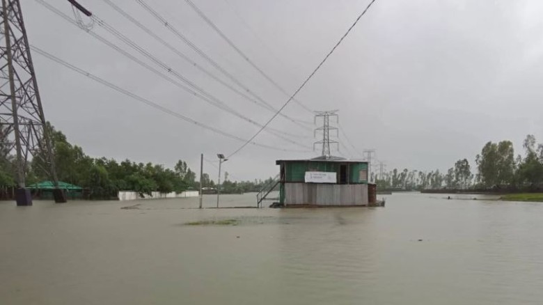 ভারি বর্ষণে বাঁশখালীতে ২০ হাজার মানুষ পানিবন্দি