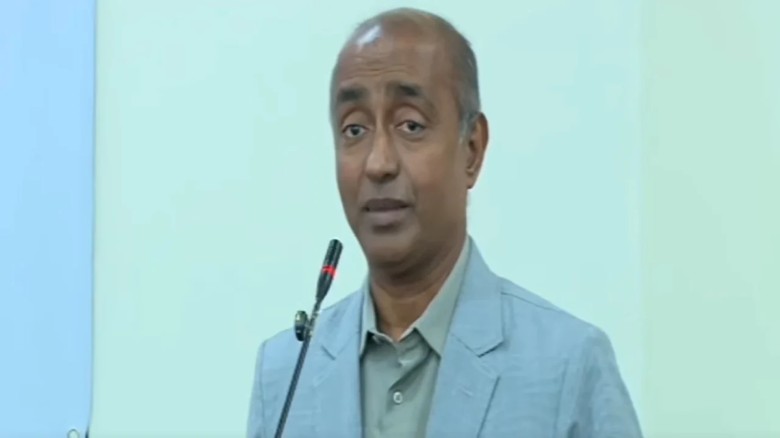 সাবেক রাষ্ট্রপতি চুপ্পুর বিরুদ্ধে কোনো মামলা থাকলে খতিয়ে দেখ